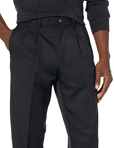 Men's Classic-Fit Expandable-Waist Pleated Dress Pant